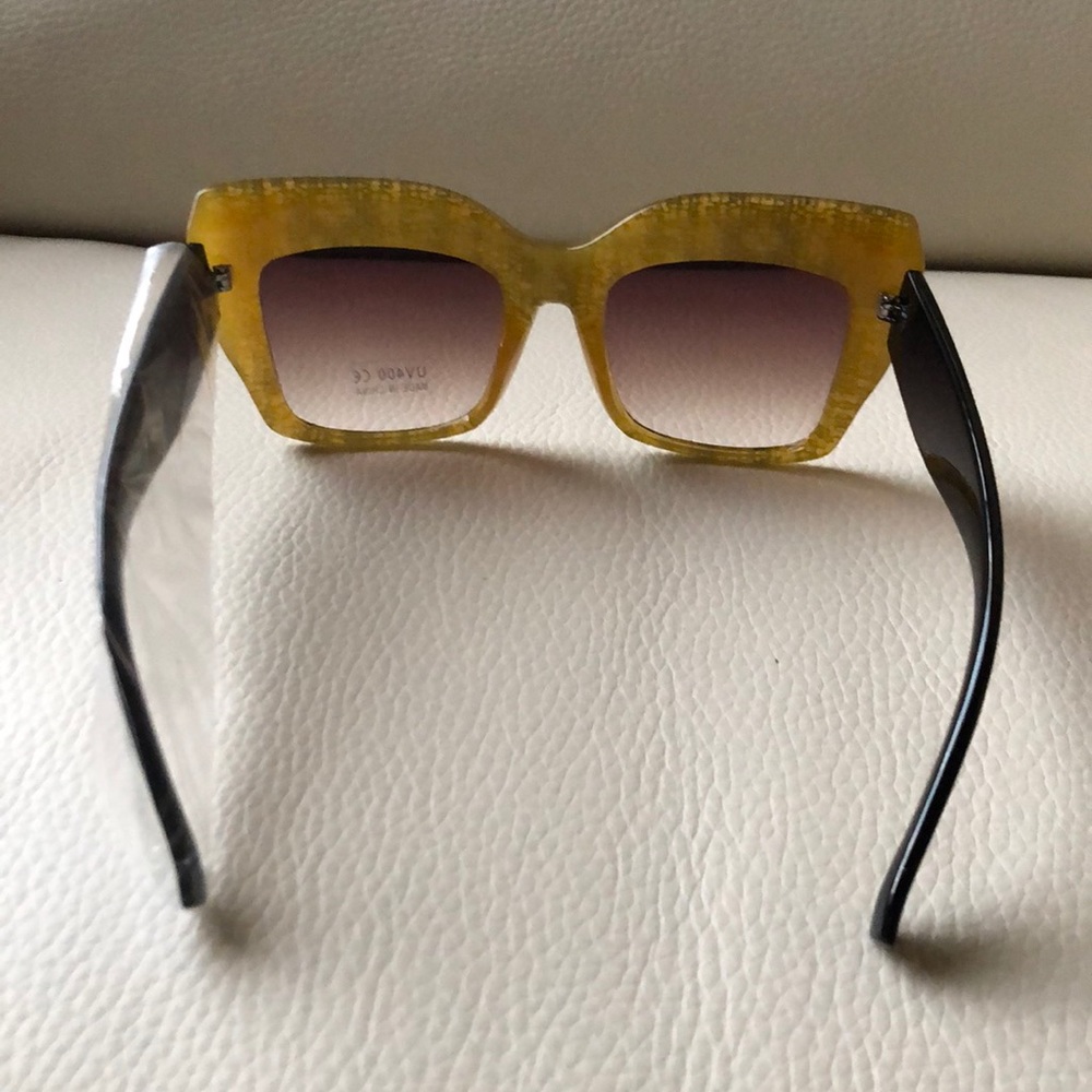 Sunglasses - Picture 5 of 6